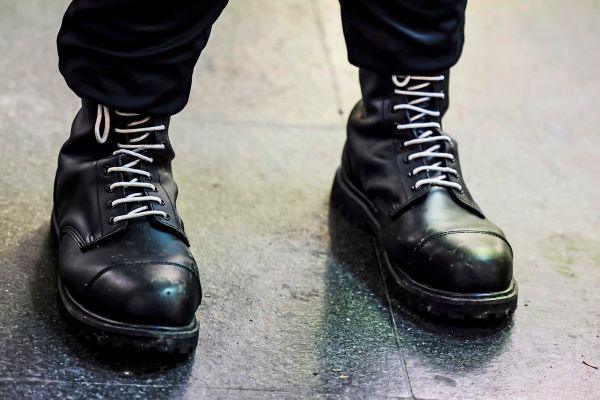 Rechtsextremismus: Rechtsextremismus-Bericht:  Parallelgesellschaft mit "alternativen Fakten"