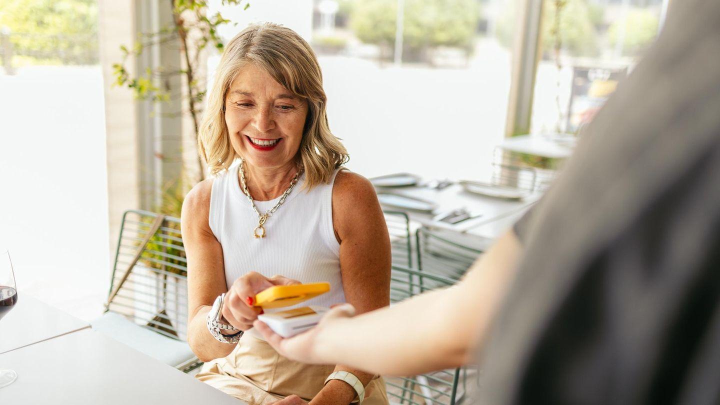 Rente: Ruhestand: 4100 Euro Gehalt: So viel Rente kommt laut Formel am Ende heraus