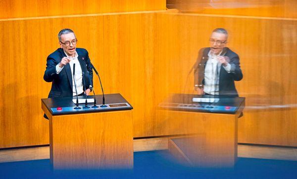 Sektenstelle: Sektenstelle im Kreuzfeuer: Warum die FPÖ das Ende der Einrichtung will