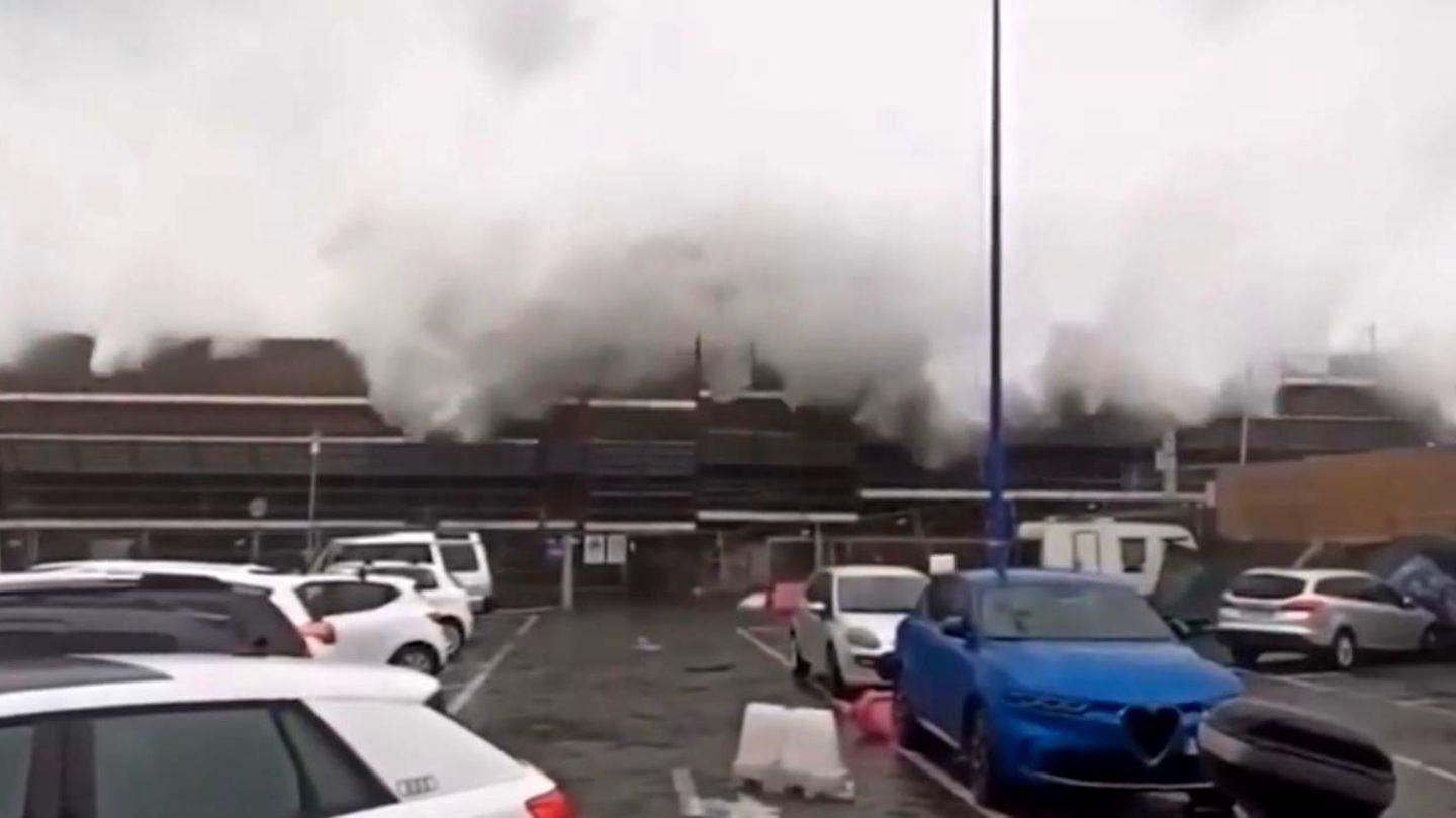 Sizilien: Catania unter Wasser: Zyklon Harry wütet in Sizilien – Videos zeigen meterhohe Riesenwellen