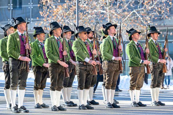 "traditionen: Bei der Abstimmung der Tiroler Schützen waren 322 Personen wahlberechtigt, 92,86 Prozent gaben ihre St...