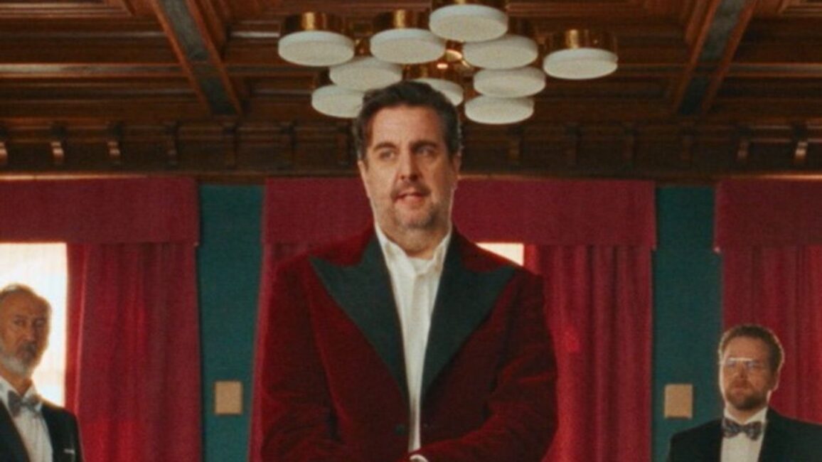 Bastian Pastewka im Interview: Warum er kein guter Hochstapler wäre