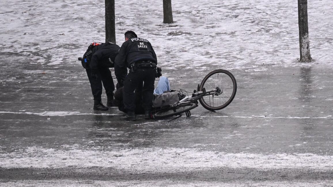 Wetterwarnungen: Glatteisgefahr und eisige Kälte – Karte zeigt die Lage