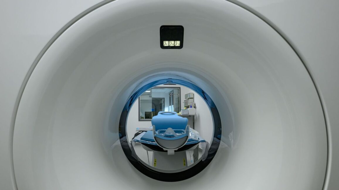 Heilungschancen verbessert: Krebssterblichkeit sinkt in fast allen Altersgruppen