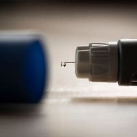 Nervöse Anleger schichten von Big Tech in Roche und Novartis um. Aber auch im Pharmasektor schlummern Risiken