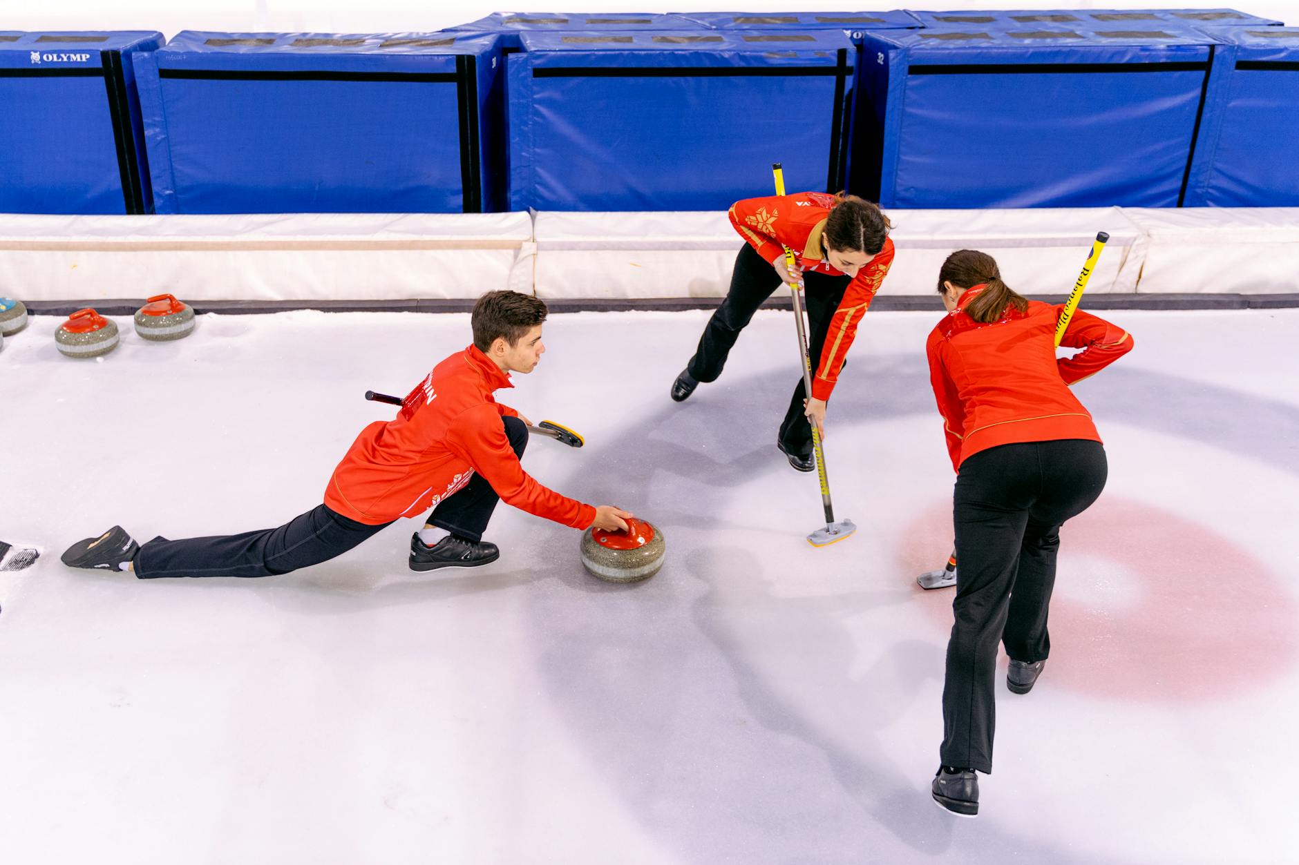 Illustration zu Curling Olympia Frauen