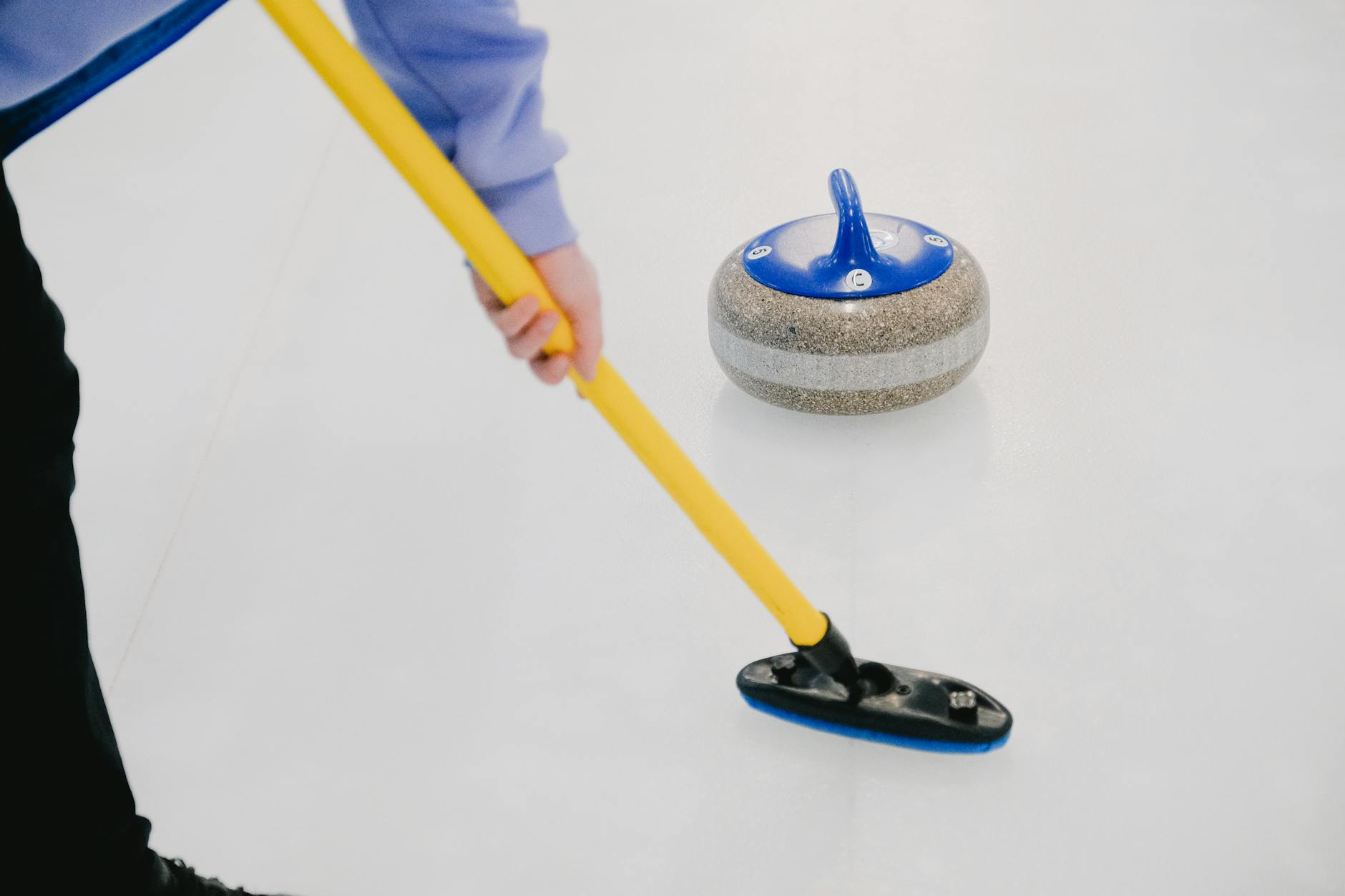 Illustration zu Curling Olympia Männer