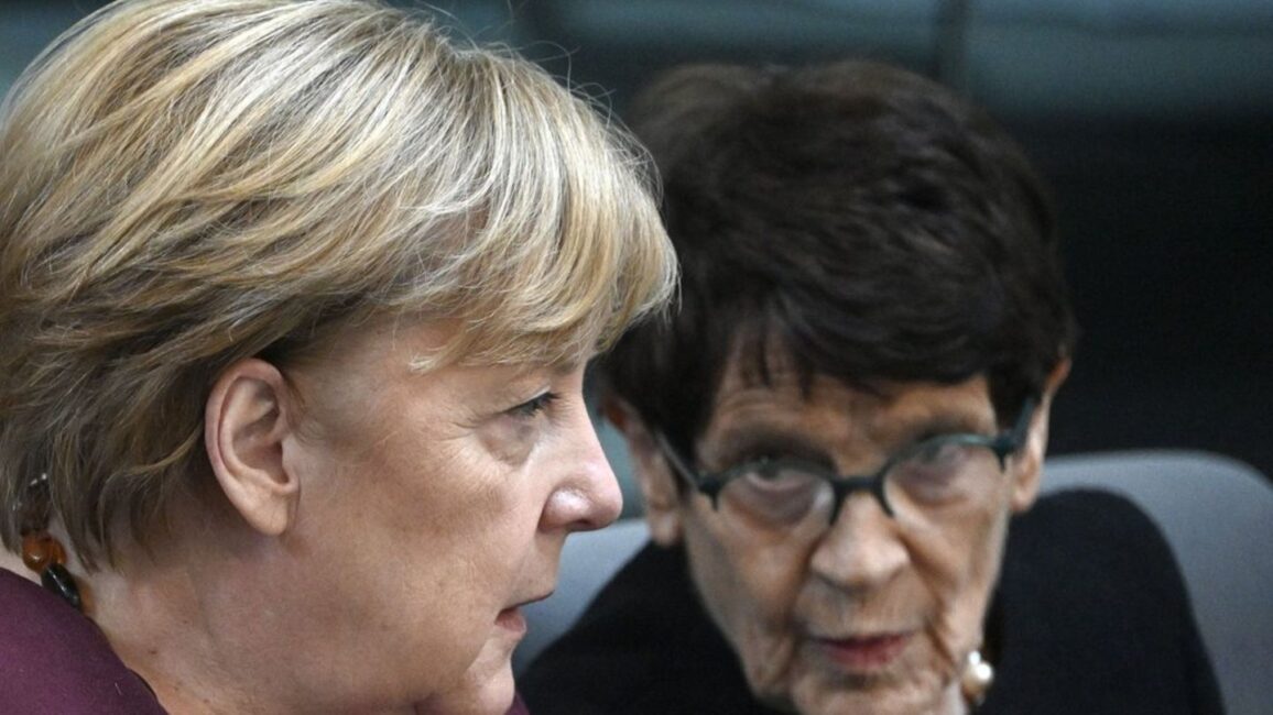 Angela Merkel: Angela Merkel äußert sich nach Tod von Rita Süssmuth