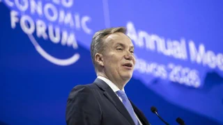 Veröffentlichte Akten – WEF leitet Überprüfung gegen seinen CEO wegen Epstein ein