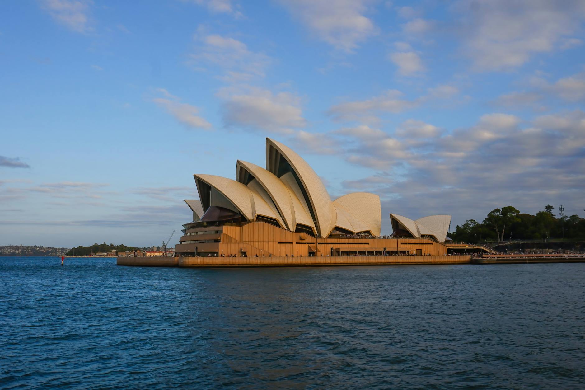 Illustration zu Fachkräfte Aus Tunesien