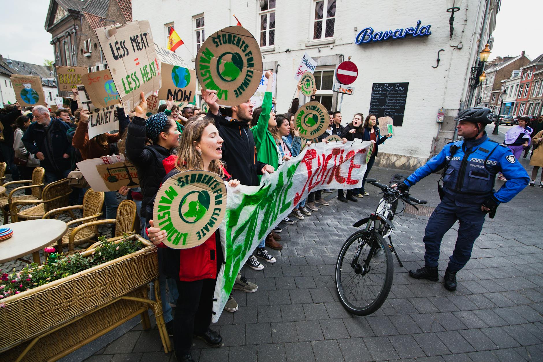 Detailansicht: Klimaprotest Strafe