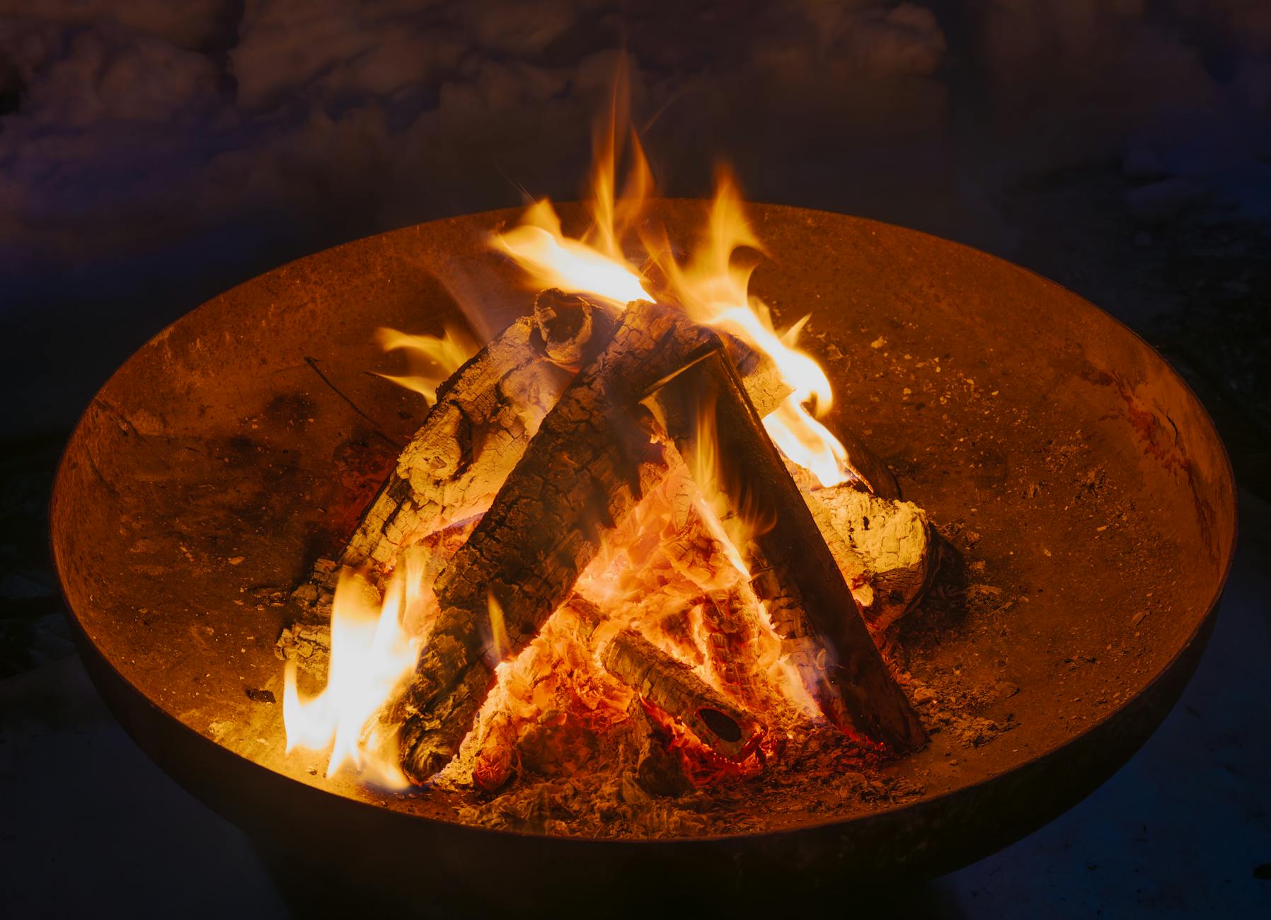 Detailansicht: Feuerstelle Terrasse