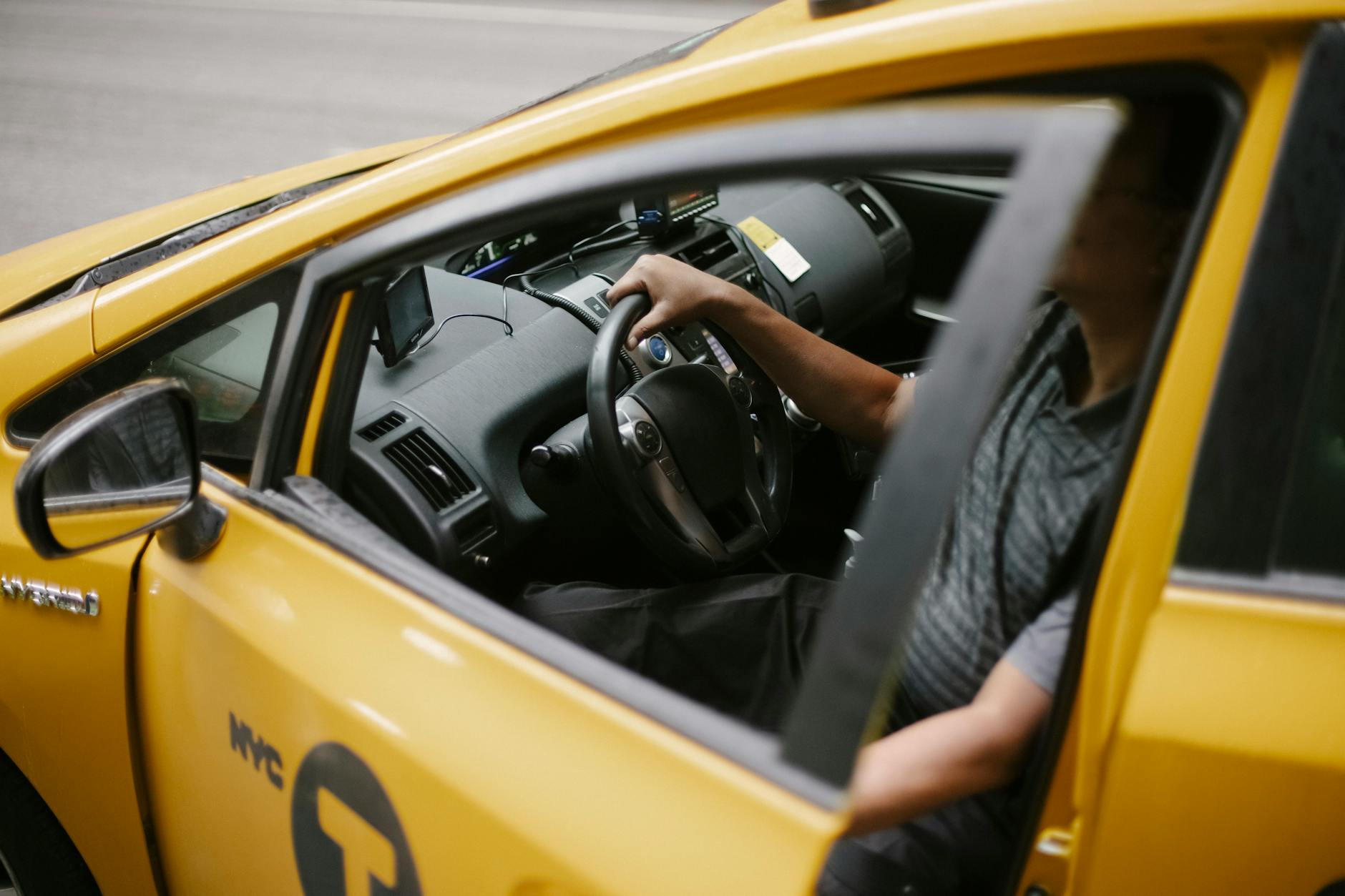 Illustration zu Inside Paradeplatz