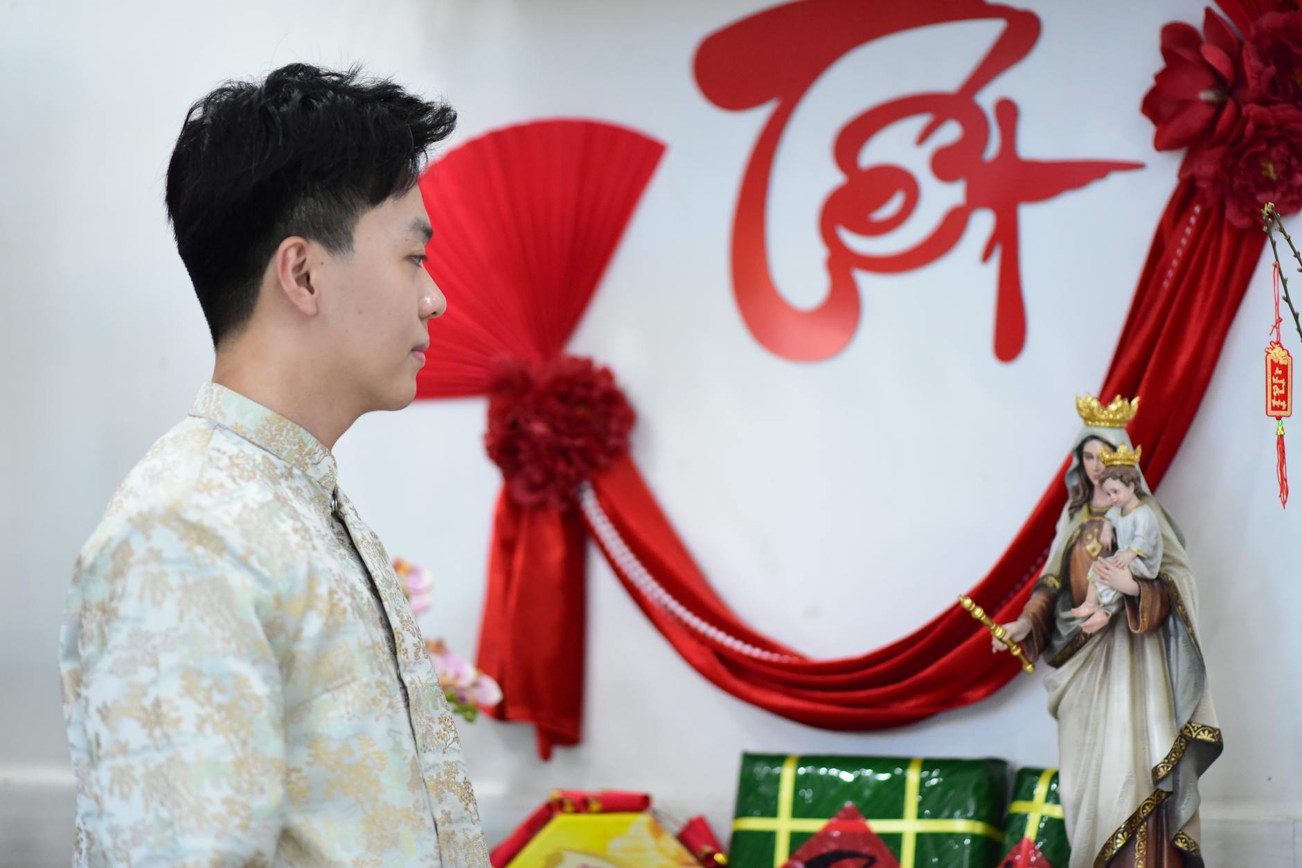 Illustration zu Königin Mary Trauer