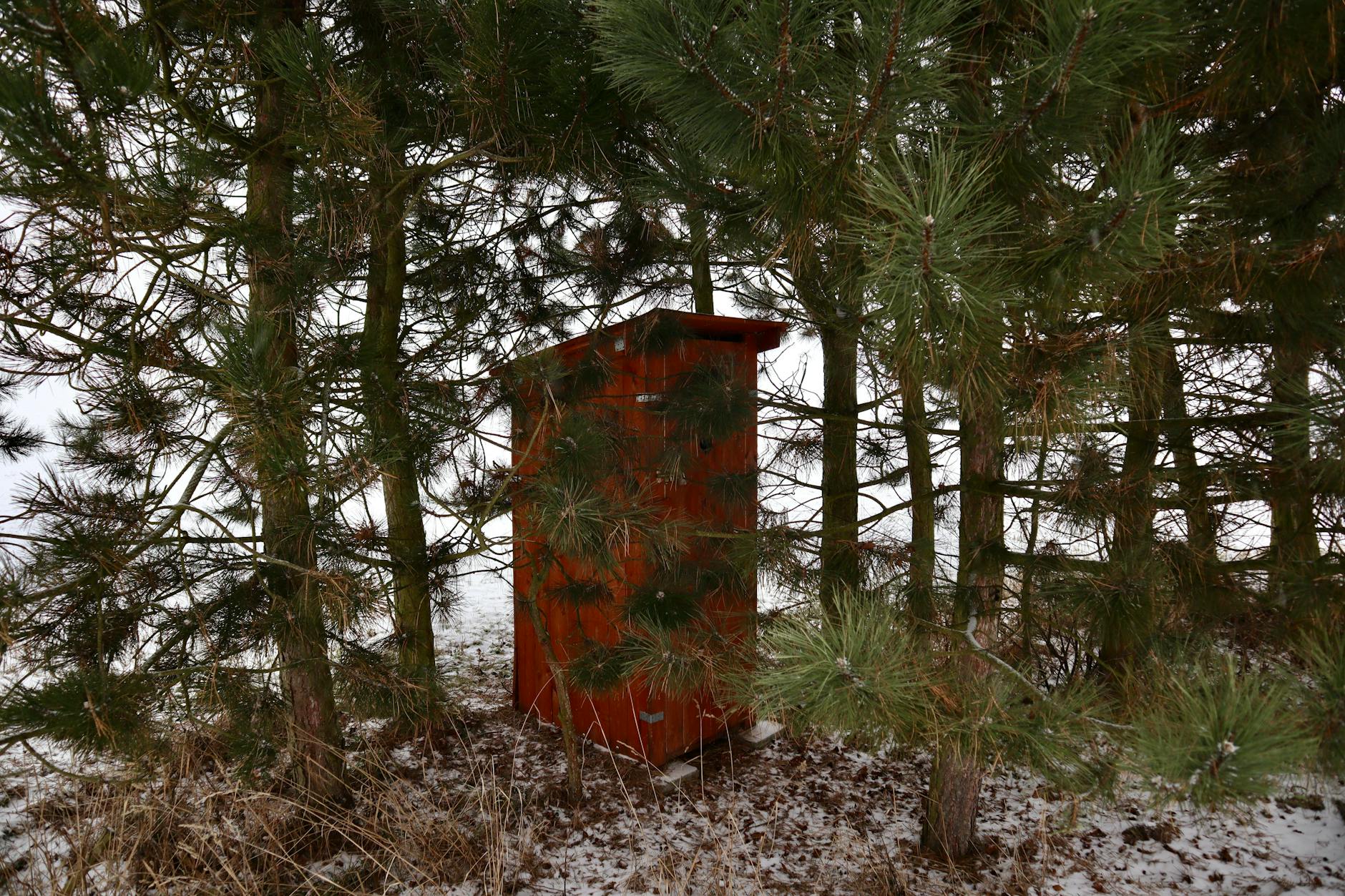 Illustration zu Komposttoilette Garten