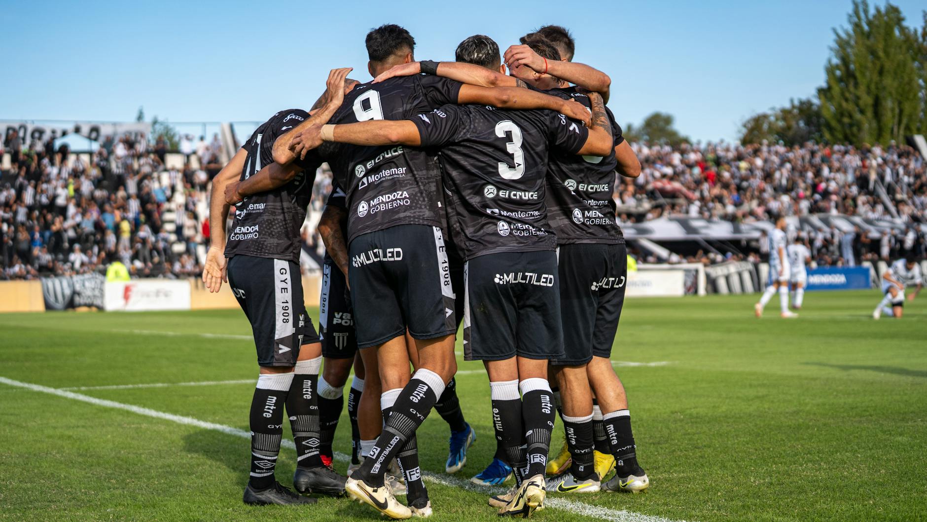 Detailansicht: Lask – Sturm Graz