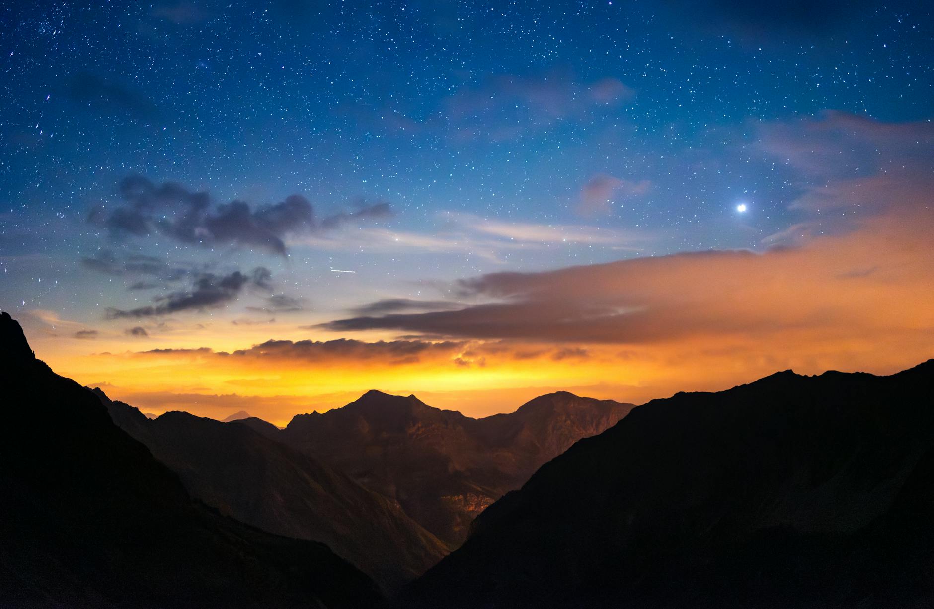 Symbolbild zum Thema Neumond April 2026 Sternzeichen