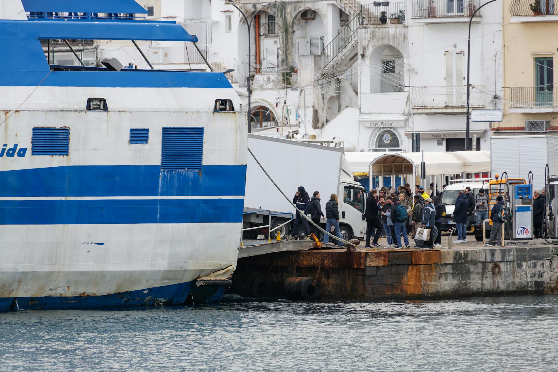 Symbolbild zum Thema Portugal Krimi Weisse Fracht