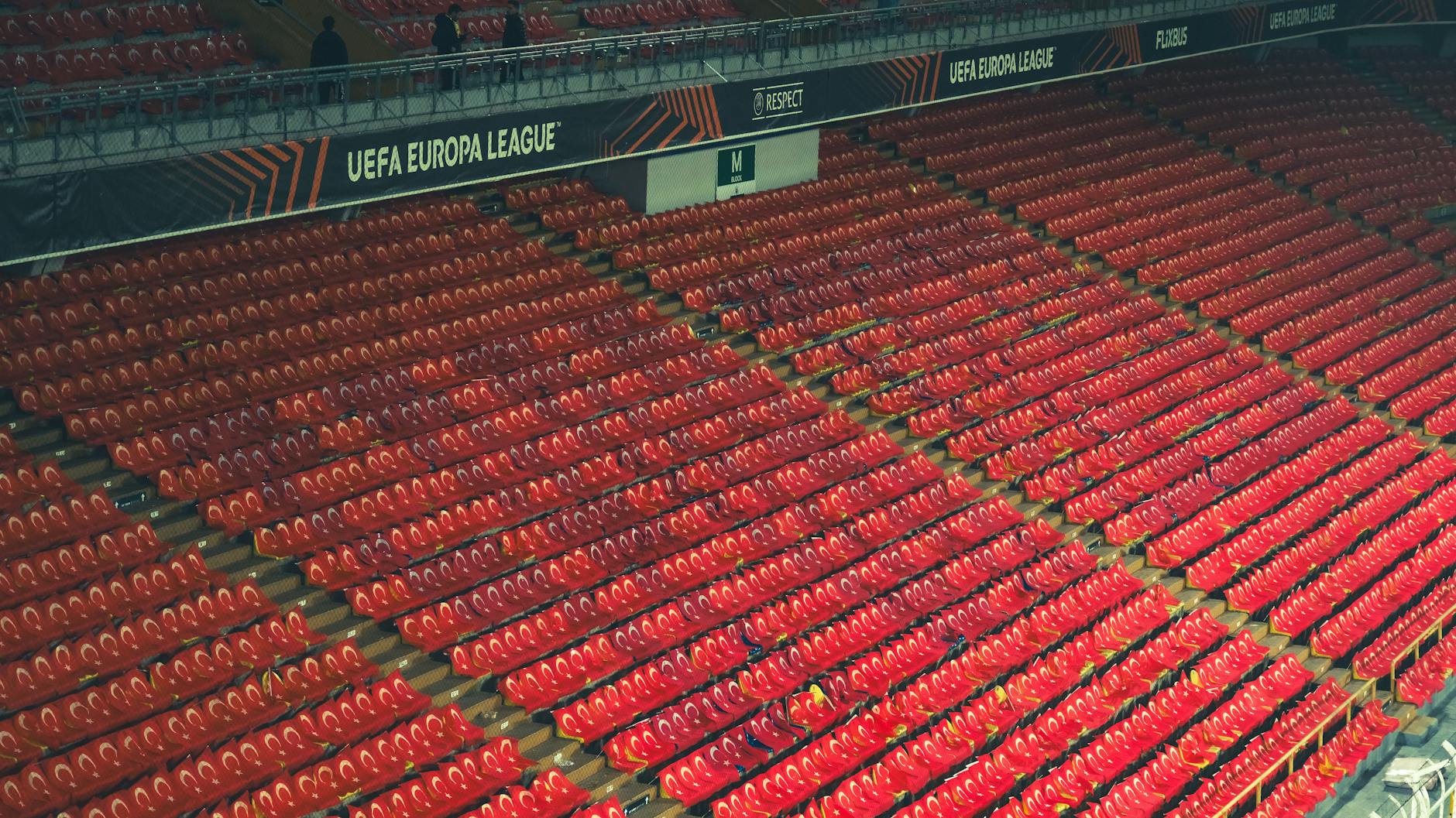 Detailansicht: UEFA Ermittelt Gegen Bayern