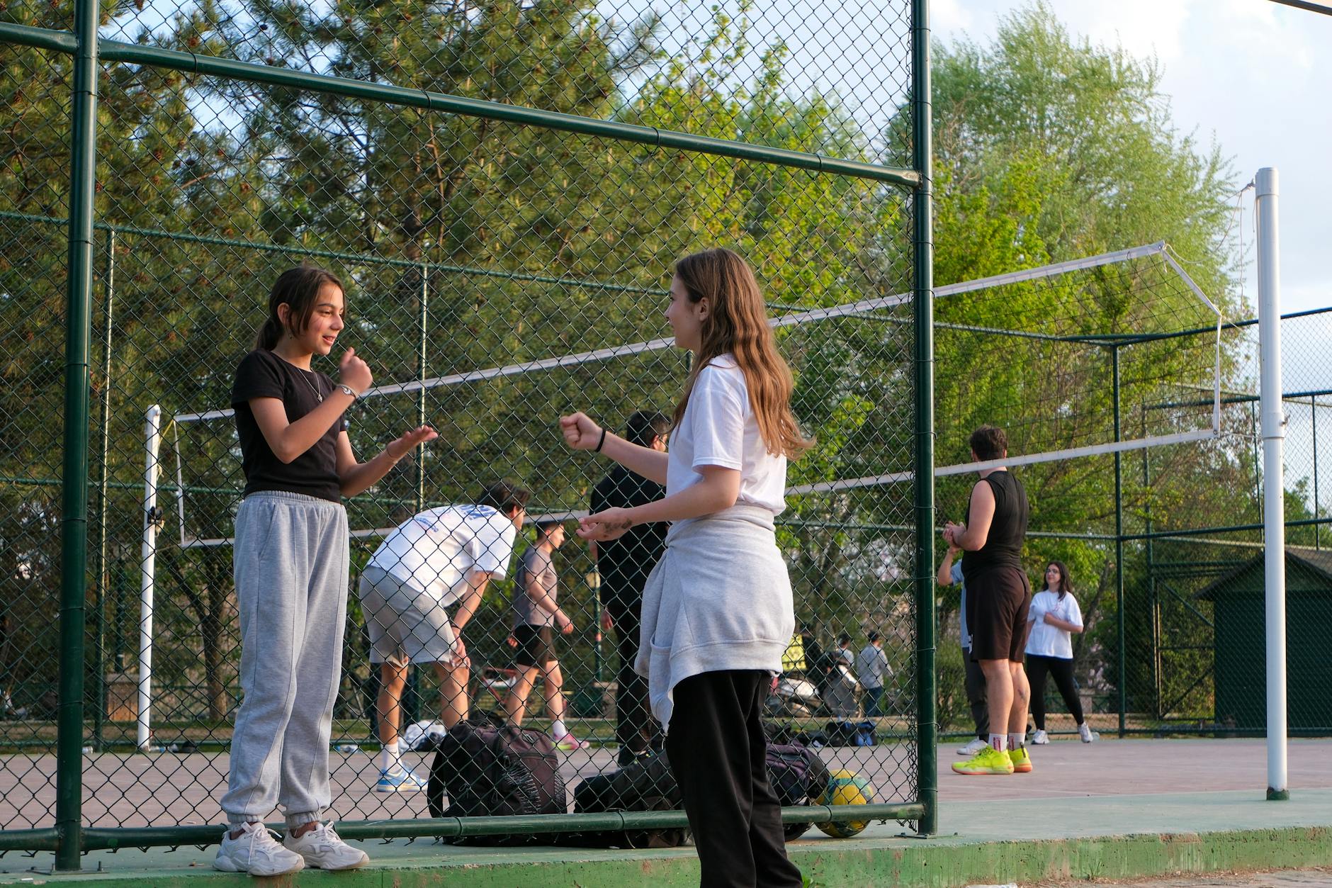 Yeralti 12 Bölüm Symbolbild zum Thema Yeralti 12 Bölüm