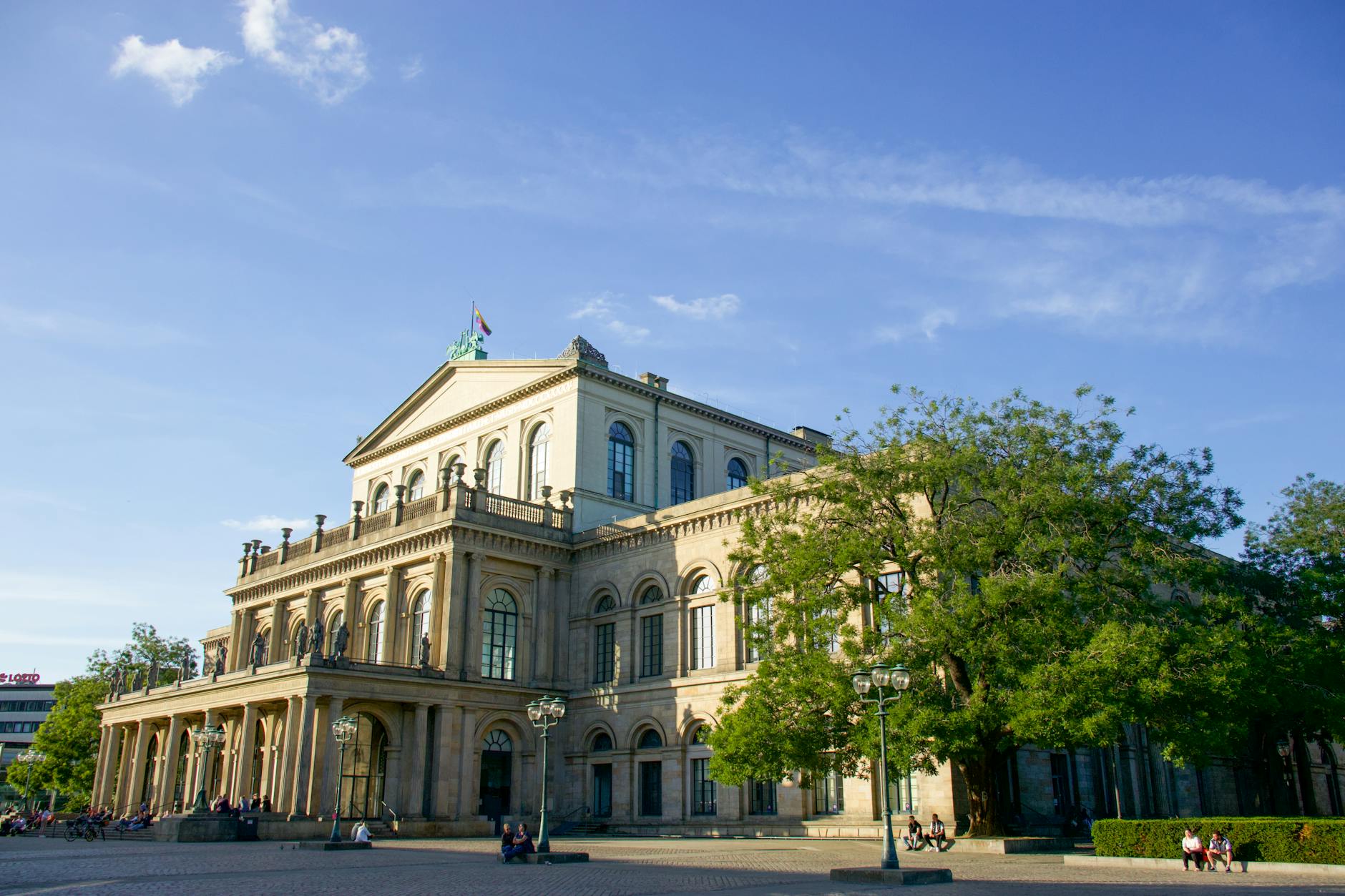 hannover rück aktie – Foto: Nino Keller / Pexels