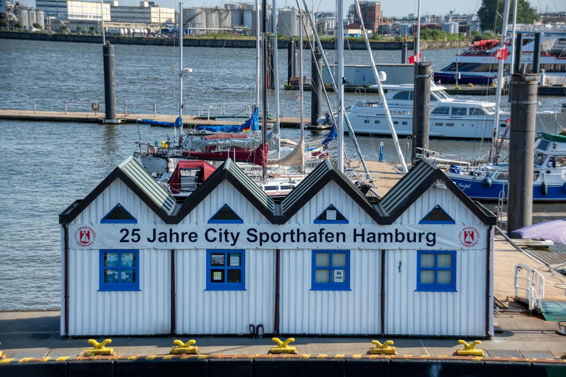 1. FC Köln – Hamburger SV Detailansicht: 1. FC Köln – Hamburger SV