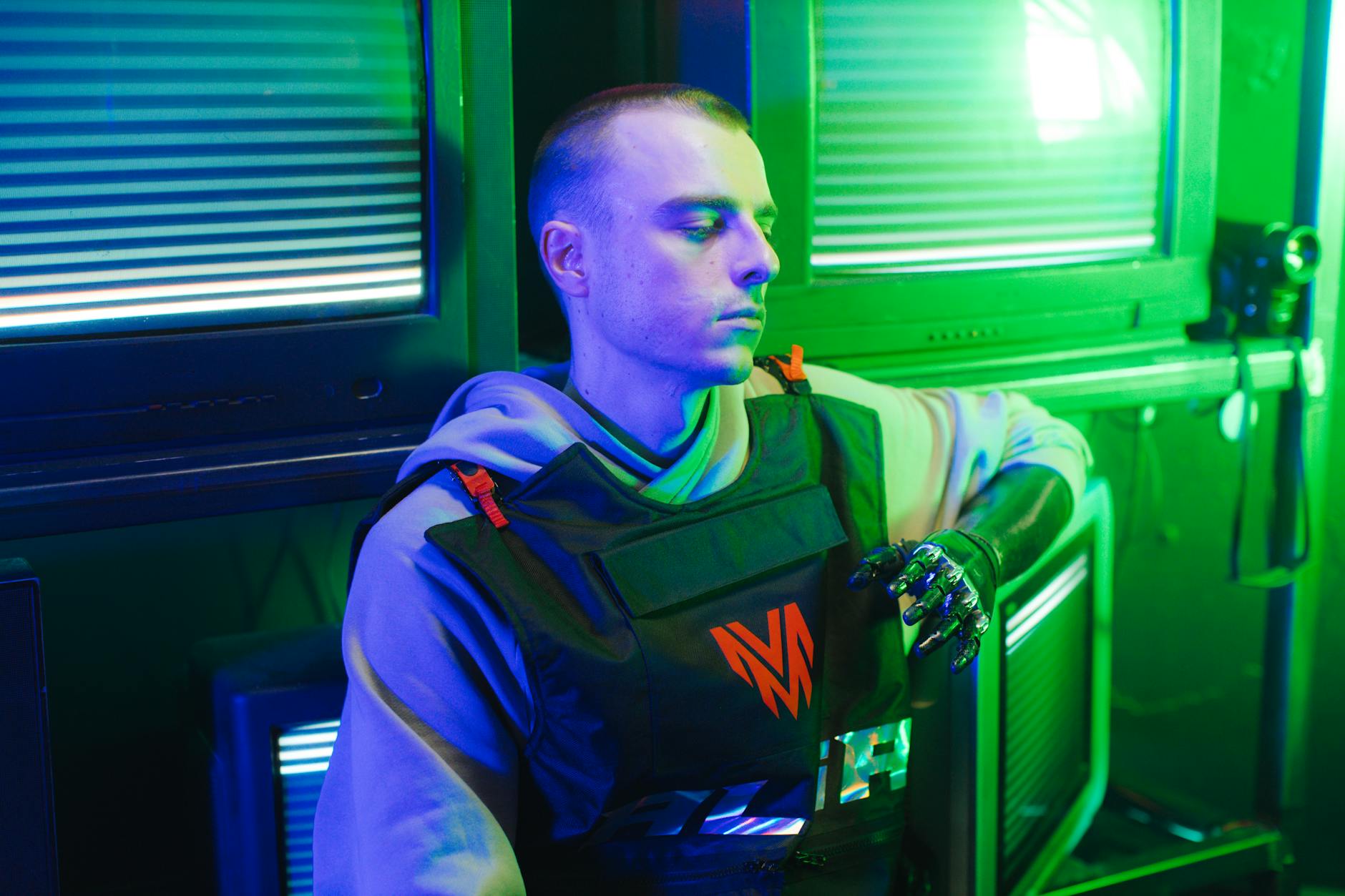 Detailansicht: Arda Saatci Cyborg Season
