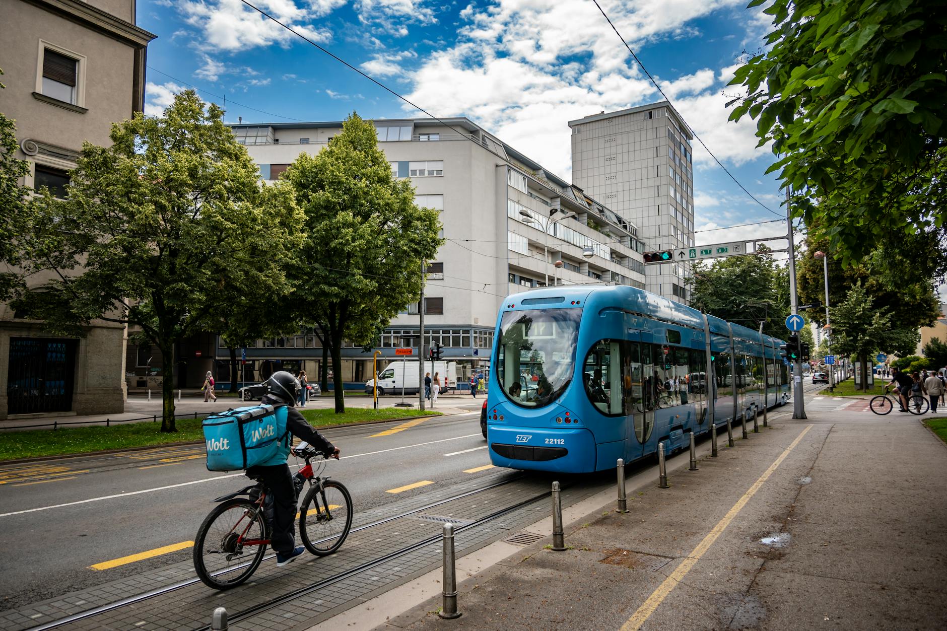 Detailansicht: Blau-weiss-linz-gak