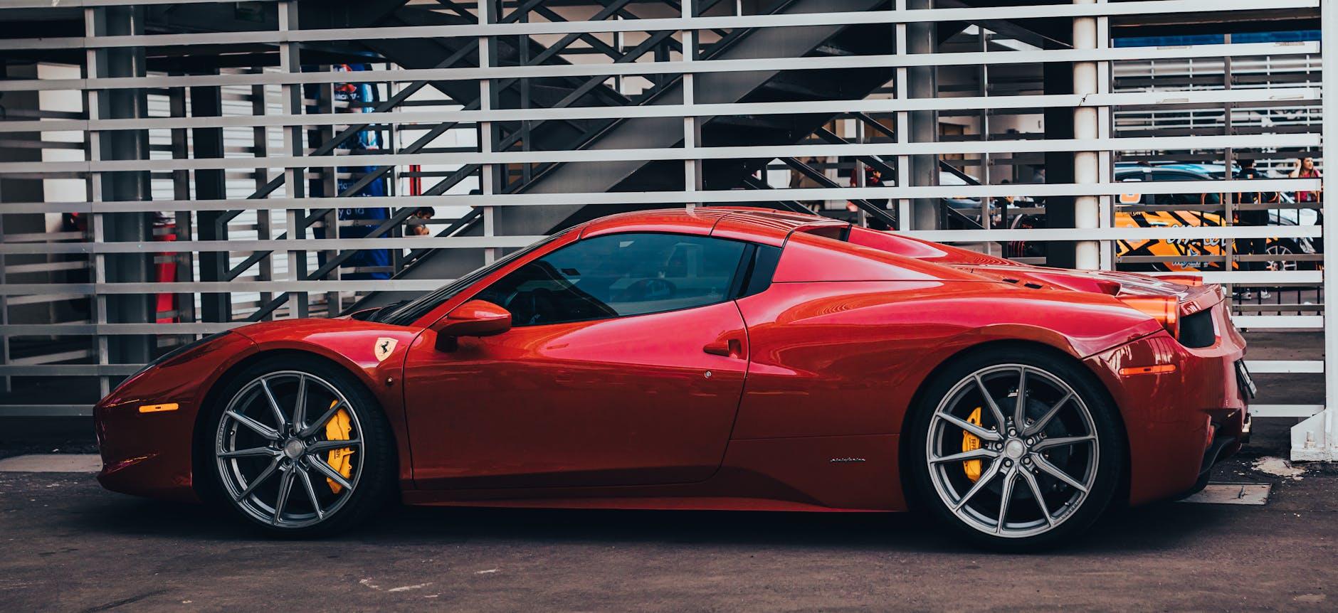 Ferrari Luce Detailansicht: Ferrari Luce