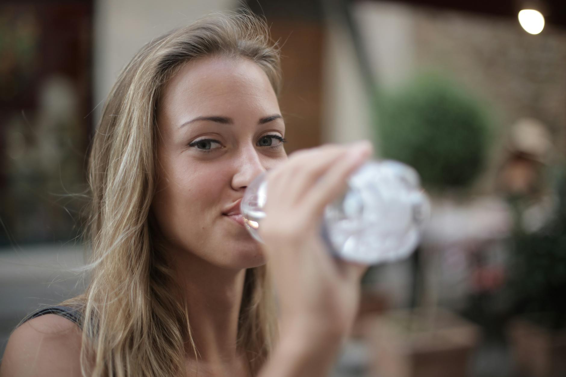 Detailansicht: Hayden Panettiere Alkohol