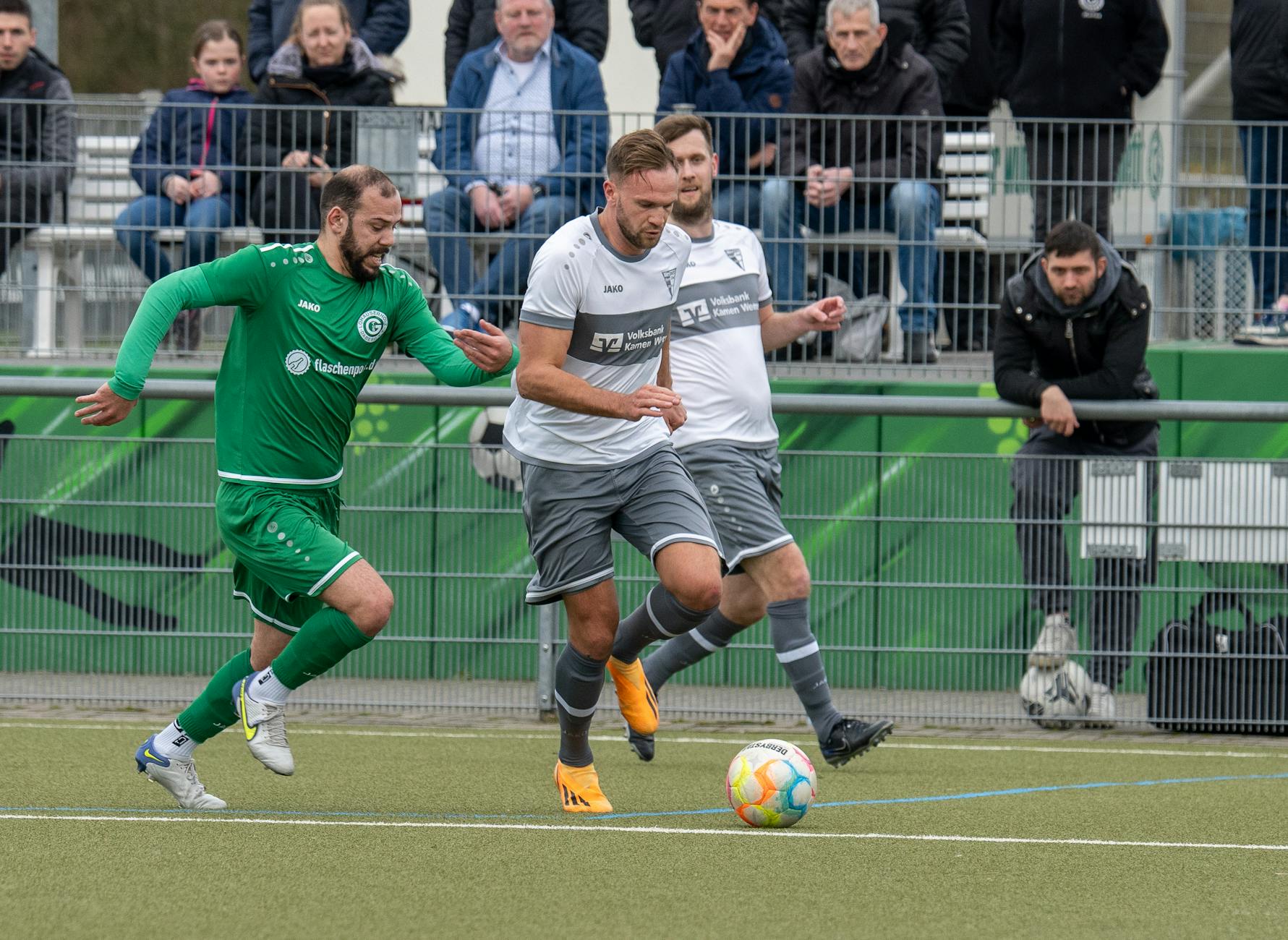 Detailansicht: Holstein – 1. FC Magdeburg