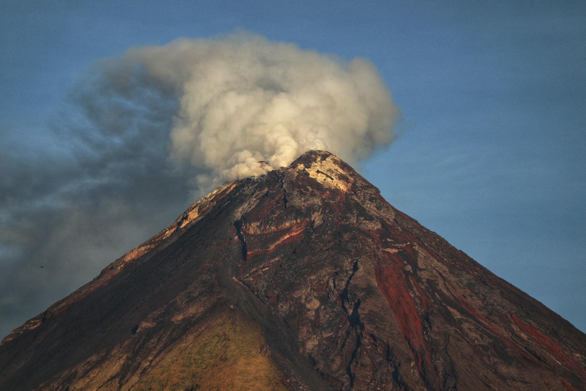 Detailansicht: Mayon Vulkan Ausbruch