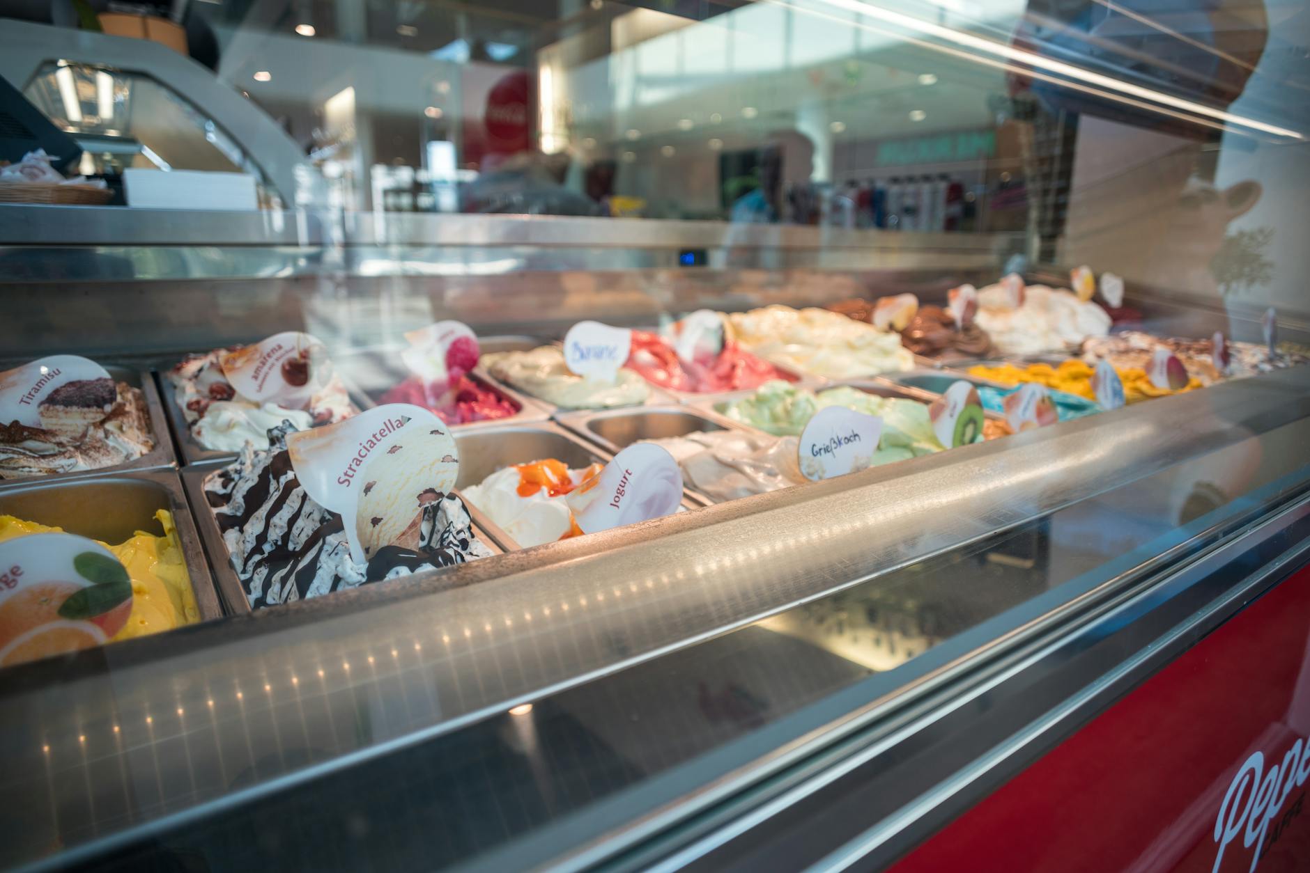 Mokka Milch Eisbar Detailansicht: Mokka Milch Eisbar