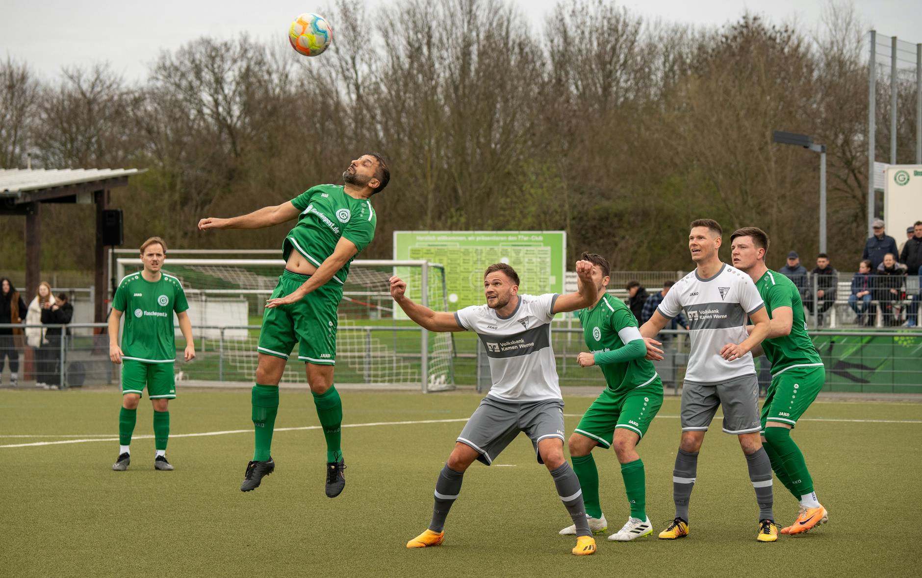 Detailansicht: Paderborn Wolfsburg Rückspiel