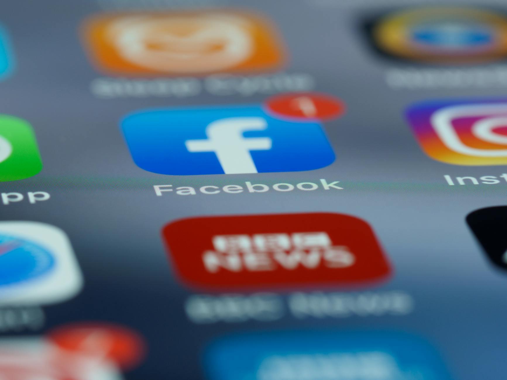 Symbolbild zum Thema Social Media Trend Berge